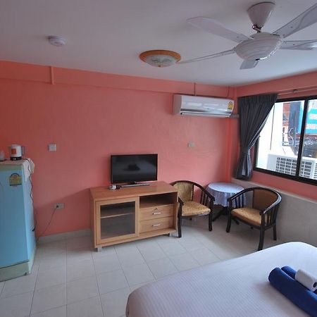 Kingfisher House & Bar Pattaya Dış mekan fotoğraf
