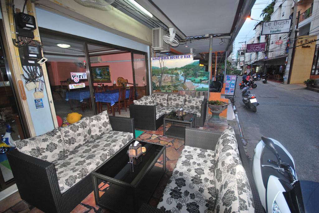 Kingfisher House & Bar Pattaya Dış mekan fotoğraf