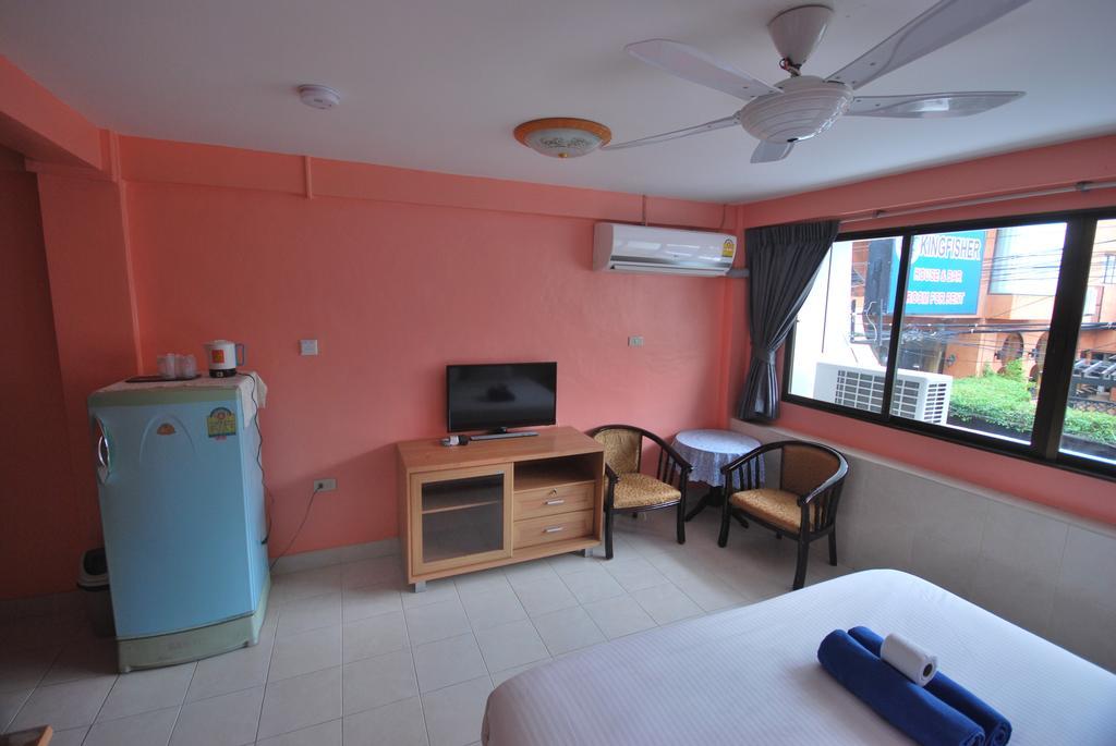 Kingfisher House & Bar Pattaya Dış mekan fotoğraf